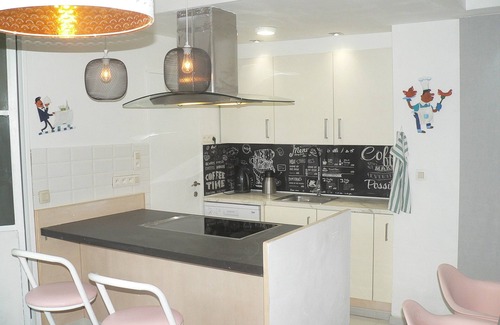 Liege Apartment | Liège center, saint Lambert, apartment for 2, 5 minutes from st Lambert station