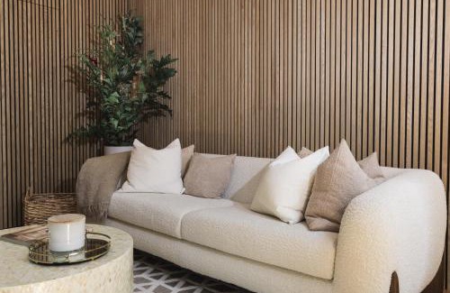 Wilton Apartment | Light filled zen 3BR Penthouse - 7 min to Westport