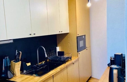 Hlubocepy Apartment | Light & Wood Design - 89 m2 Apartment in Prague