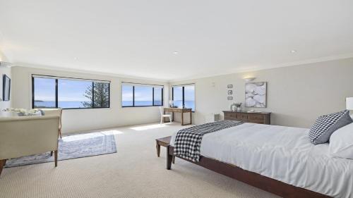 Emerald Beach House | Lighthouse at Emerald Beach - Ocean Views, walk to beach