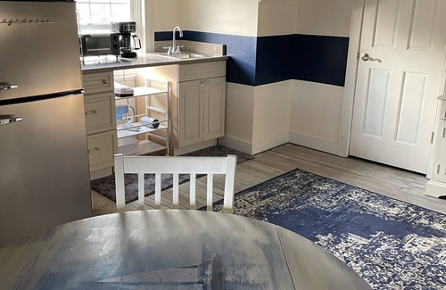 West Creek Bed & Breakfast | Lighthouse Private Studio with Parking and Entrance West Creek LBI Tuckerton