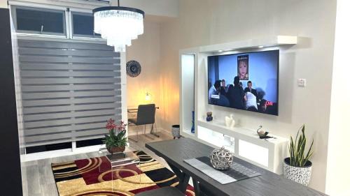 Saint Andrew Apartment | LIGUANEA -ONE BEDROOM OASIS near US EMBASSY