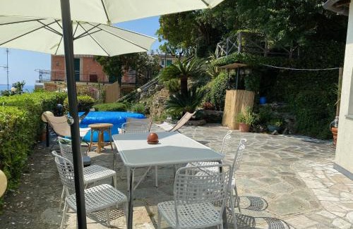 Recco Apartment | LIGURIA HOLIDAYS - Deliziosa Casetta Con Splendida Vista Mare