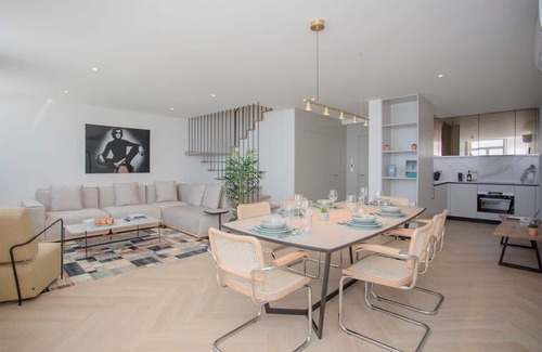 Foz do Douro Apartment | Liiiving in Porto | Luxury Beachfront Apartment V