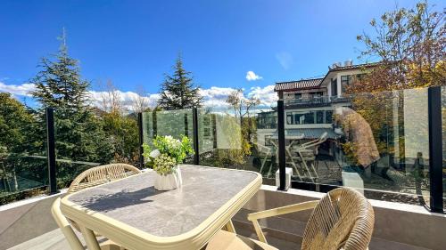 Shuhe Old Town House | Lijiang Painted Mountain Cloud House Boutique B&B