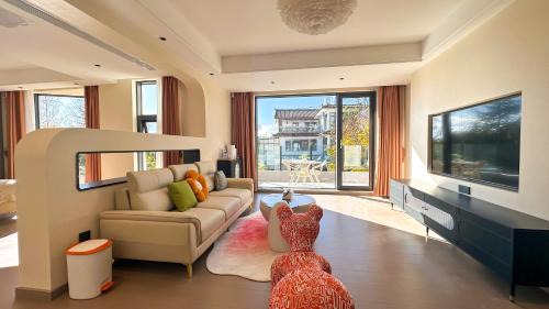 Shuhe Old Town House | Lijiang Painted Mountain Cloud House Boutique B&B