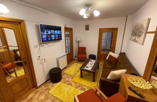 Piatra Neamt Apartment | Like Home - Cozy & Quite