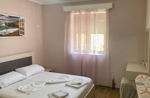 Himare House | Lila view
