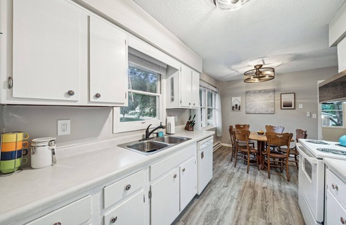 Stillwater Apartment | Lilac Apartment - 5 Minutes to Downtown Stillwater