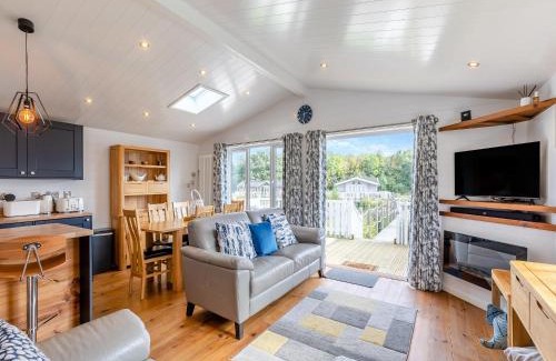 Hundall House | Lilac Tree Lodge