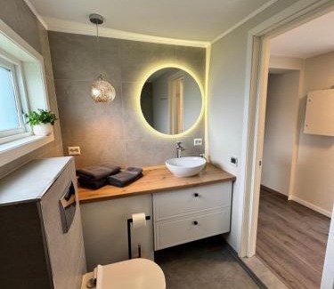 Re Municipality House | Lille huset