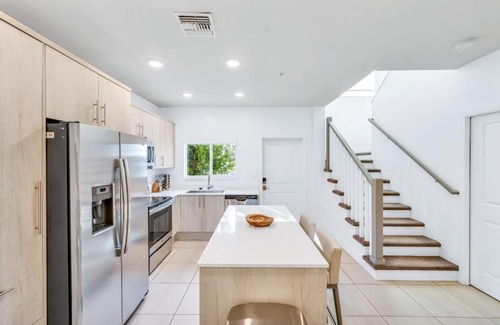 Lake Worth Corridor House | Lilly at Aviara Lake Worth