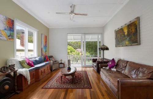 Stanwell Park House | Lilly Pilly Arthouse