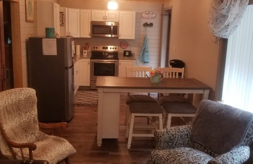 Haysi Cottage | Lilly's Pad "HOME AWAY FROM HOME"