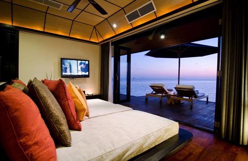 Huvahendhoo Resort | Lily Beach Resort & Spa - All Inclusive