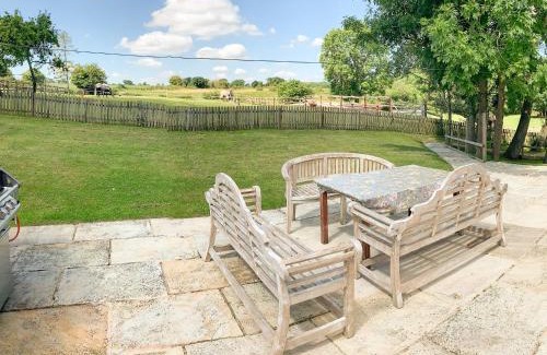 Nassington House | Lily Pad 8 - Uk43918
