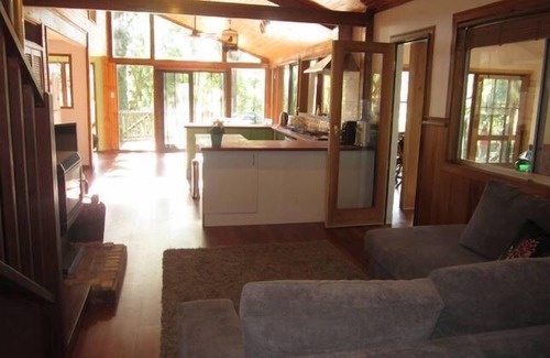 Stewarts River House | Lilypad Lodge in Stewarts River