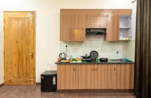 DLF Phase 5 Apartment | Lime Tree Studio Serviced Apartments Golf Course Rd Gurgaon