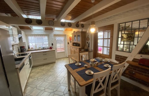 Osteel House | Lindenhuus-East Frisian coziness-Osteel terrace, outdoor grill, near Norden
