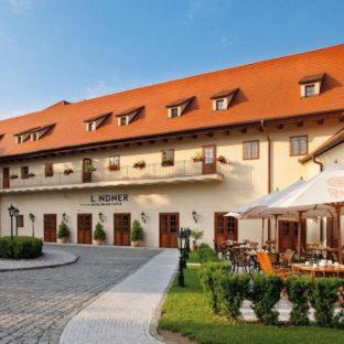 Mala Strana Hotel | Lindner Hotel Prague Castle, part of JdV by Hyatt