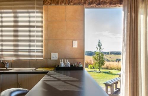 Umtshezi Cabin | Linglela Lodge