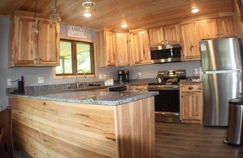 Pineola House | Linville Land Harbor, Mountain Getaway