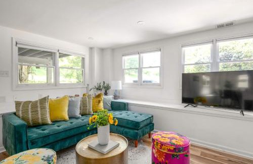 Inman Park Apartment | Lion's Lair