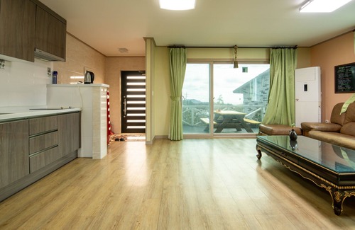 Andeok House | Lionhill Pension