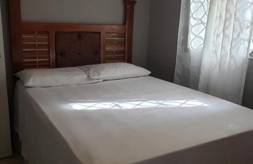 Mandeville House | Lion’s View Bed & Breakfast