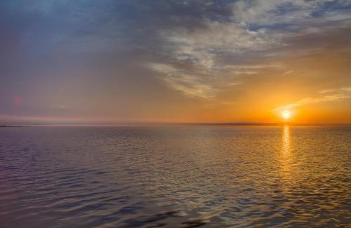 Brigands' Bay House | Liquid Sky 98