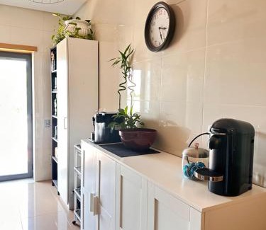Santa Iria de Azoia House | Lisbon Room S Joao Talha