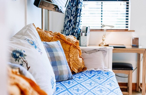 Dromore Bed & Breakfast | Lisnacurran B&B - The Courtyard Room - Hot Tub
