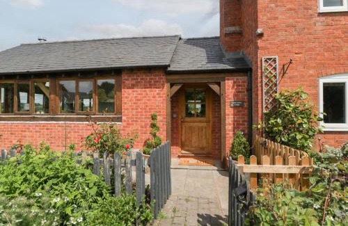 Ledbury House | Little Acorn Cottage