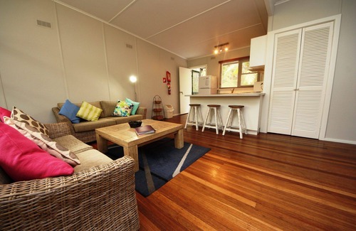 Arakoon Cottage | Little Bay Cottage - 8 East St SWR
