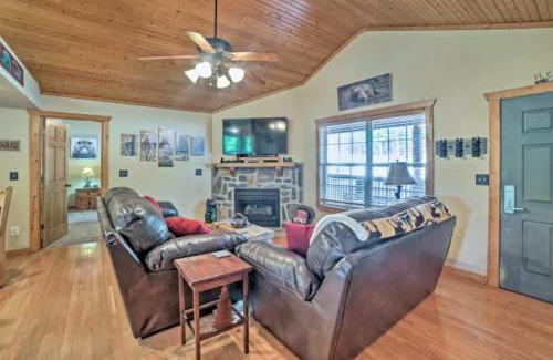Reeds Spring House | Little Bear