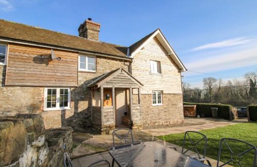 Clun House | Little Bicton