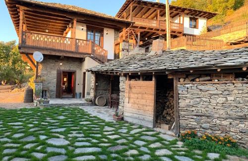 Leshten Villa | LITTLE BIRD Residency - Luxury Guesthouses in Leshten