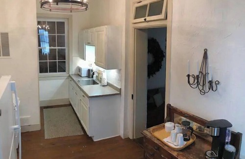 Lake Forest Estates House | "Little Brick House on Main (1865)”