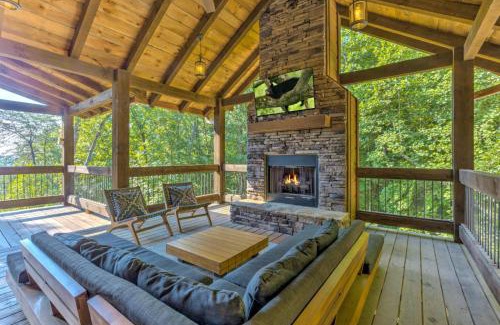 Aska House | Little Creek Cabin - Game Room with Media Space, Outdoor TV Lounge, Hot Tub + Firepit