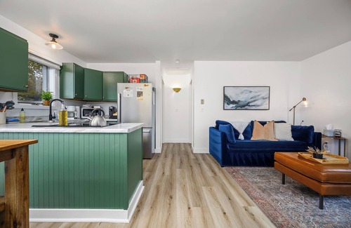 Northport Cottage | Little Dipper - Cozy Cottage on 400 feet of shared lake frontage