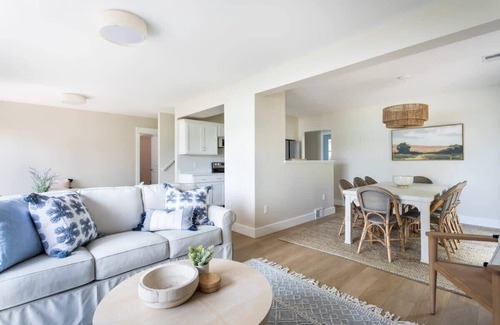 Empire House | Little Glen Cottage| Waterfront | Hot Tub| Dog Friendly!
