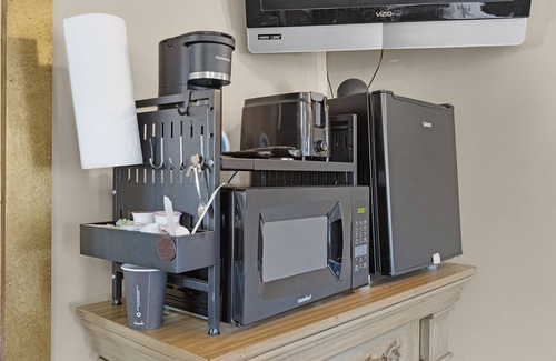 West Haven Apartment | Little Guest Suite