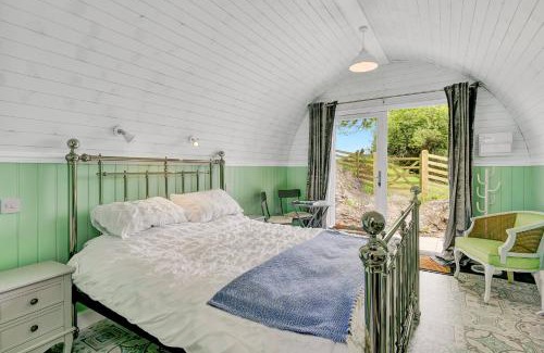Watchet Ski Chalet | Little House in the Big Woods Brendon Hill
