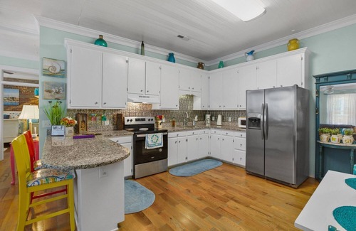 Washington Apartment | Little Inn on Main 214 West Main Street