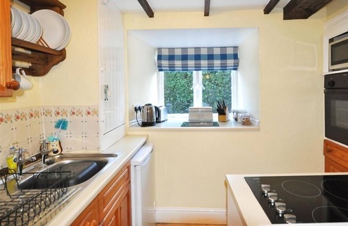 West Lulworth Cottage | Little Ivy