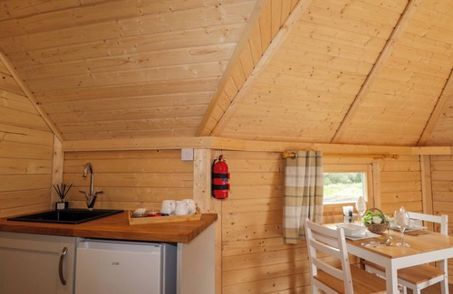Balmacara Cottage | LITTLE LUXE LODGES 1, romantic, with a garden in Kyle Of Lochalsh