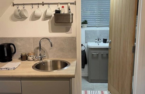Pitchcombe Apartment | Little Moat Studio