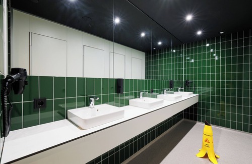 Oude Markt Hostel | Little Monkey Hostel
