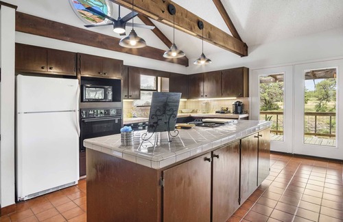 Utopia Cabin | Little Montana Ranch House