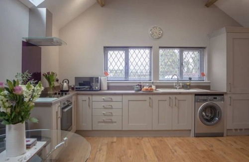 Hereford Apartment | Little Oak